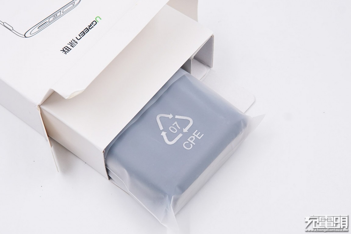 绿联10000mAh双向快充移动电源拆解评测报告 绿联10000mAh双向快充移动电源拆解评测报告