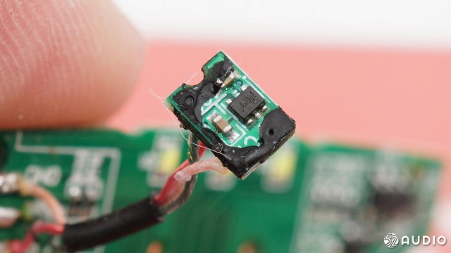 绿联TWS蓝牙耳机HiTune详细拆解报告 绿联TWS蓝牙耳机HiTune详细拆解报告