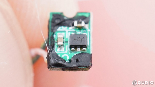 绿联TWS蓝牙耳机HiTune详细拆解报告 绿联TWS蓝牙耳机HiTune详细拆解报告