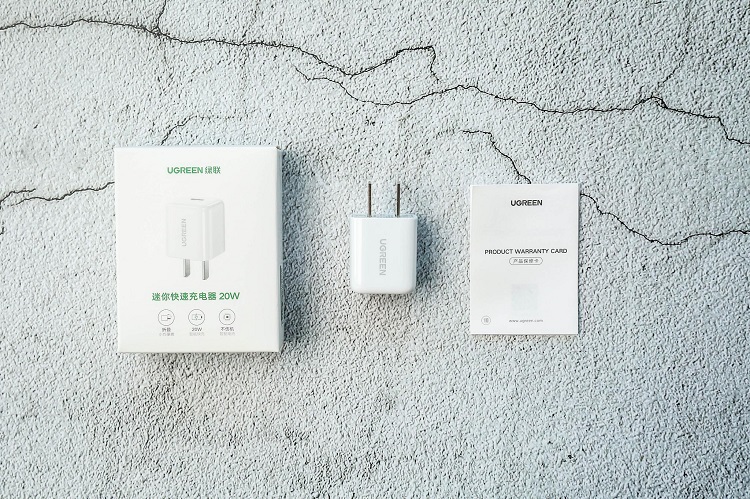 绿联小金刚PD20W快充开箱:iPhone12最佳充电搭档 绿联小金刚PD20W快充开箱:iPhone12最佳充电搭档