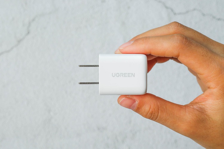 绿联小金刚PD20W快充开箱:iPhone12最佳充电搭档 绿联小金刚PD20W快充开箱:iPhone12最佳充电搭档