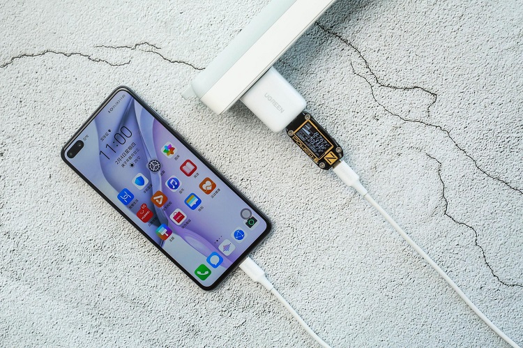 绿联小金刚PD20W快充开箱:iPhone12最佳充电搭档 绿联小金刚PD20W快充开箱:iPhone12最佳充电搭档