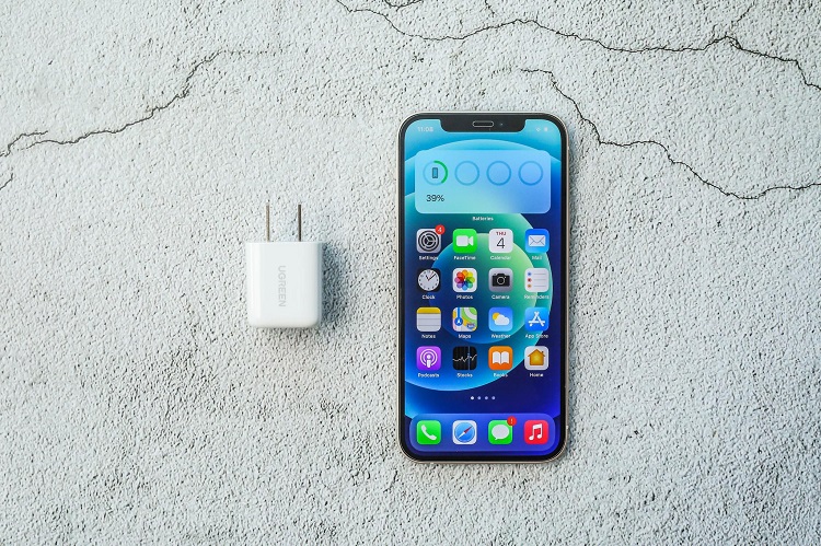 绿联小金刚PD20W快充开箱:iPhone12最佳充电搭档 绿联小金刚PD20W快充开箱:iPhone12最佳充电搭档