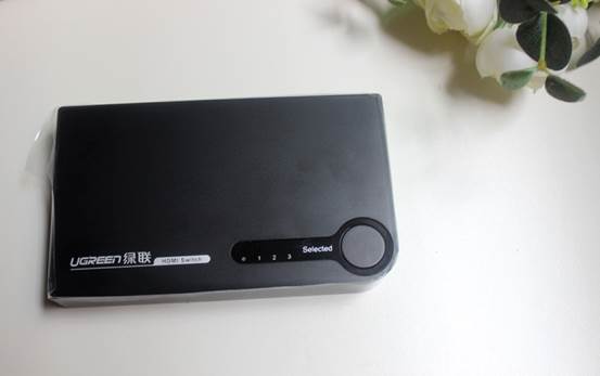 绿联HDMI切换器，让信号切换更自由！