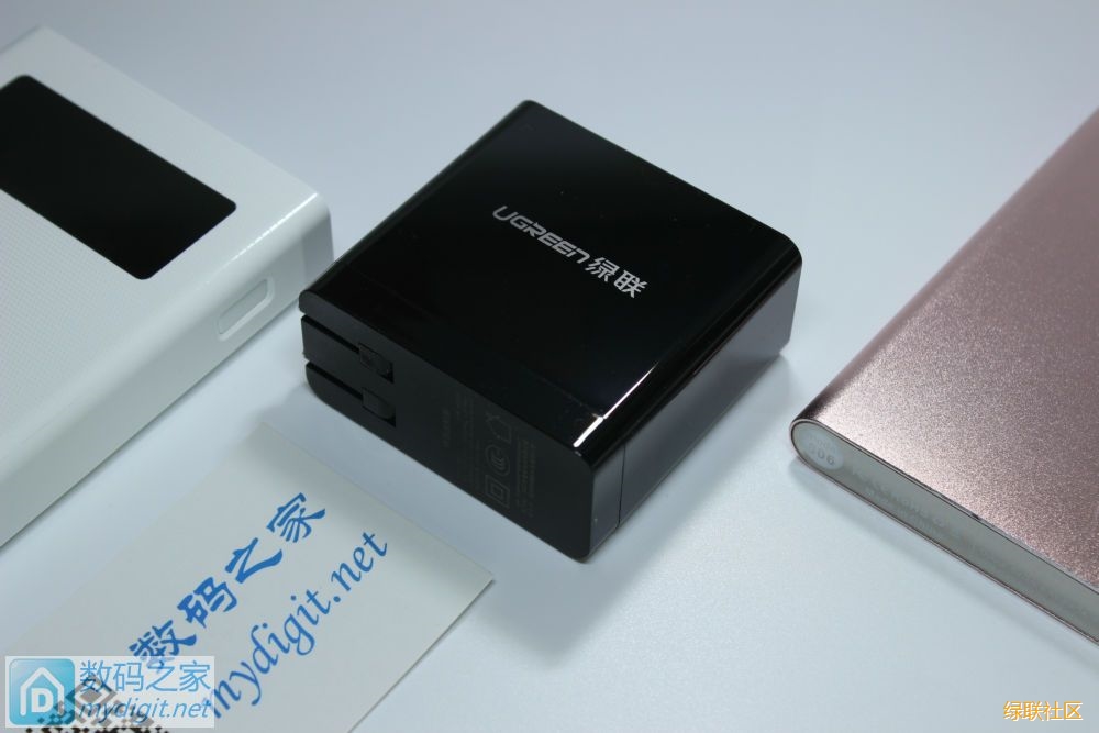 小身材大能量-绿联四口充电器CD147评测拆解