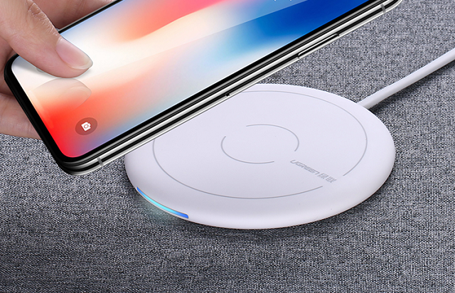 盘点适用于华为MateRS和小米MIX2S的无线充电器