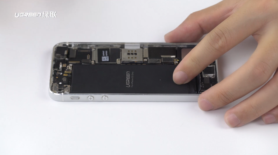 绿联iPhone5s电池更换详细视频教程