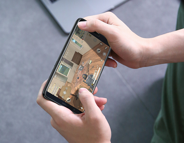 背夹无线充电宝