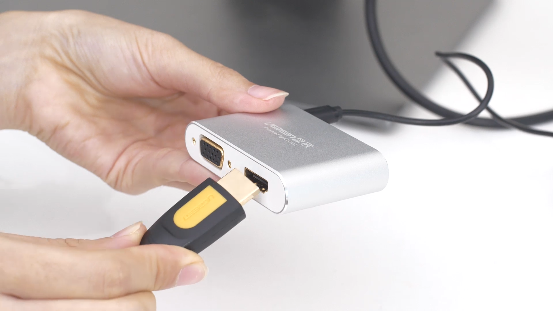 绿联手机投屏电视转换器操作视频教程丨US228