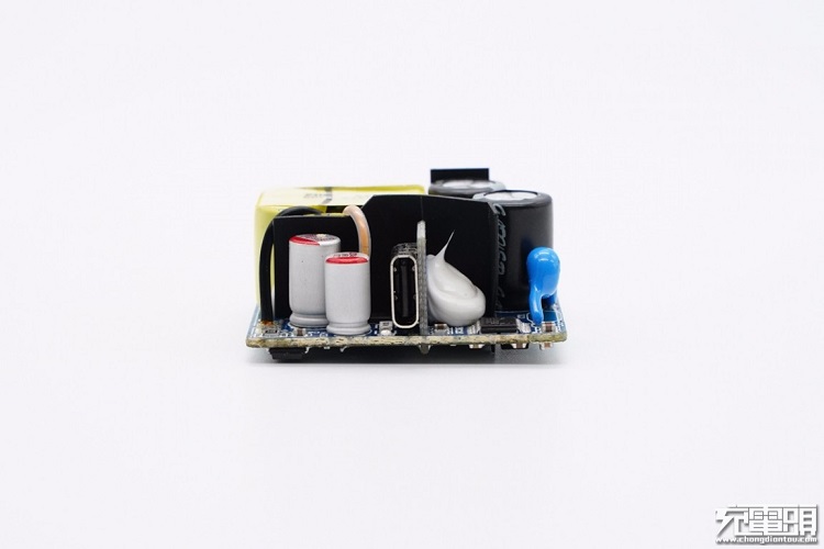 绿联PD20W充电器开箱评测：拆解篇（下）