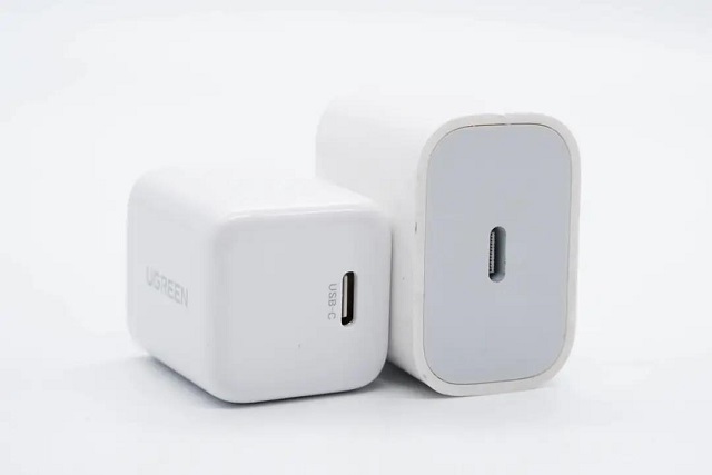 绿联小金刚PD20W充电头拆解评测（上）